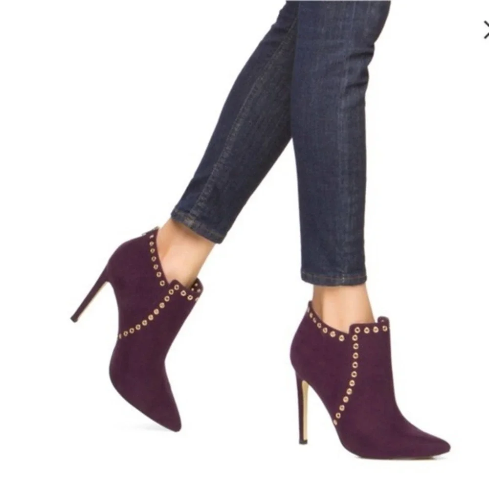 Izabella Rue Women‎ Plum Ankle Boots Size 9